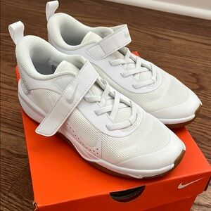 Nike White Sneakers Mesh Leather Low-Top